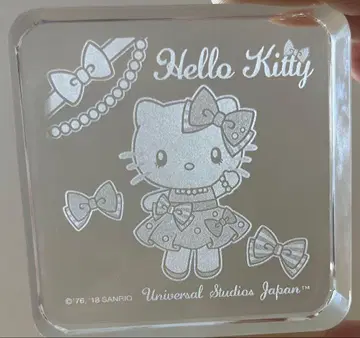 2018년제 크리스탈 헬로키티 USJ 입상 오모리