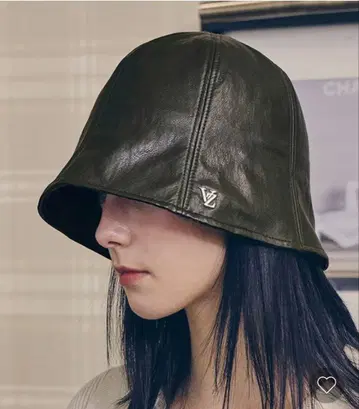 VAR ZAR 가죽 버킷 햇