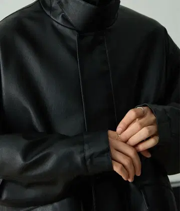 블랙 가죽 자켓