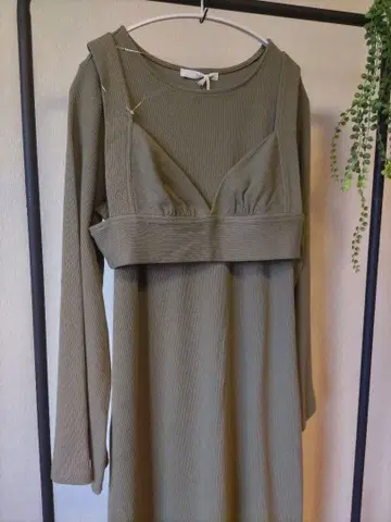 뷔스티에 원피스 Alumu. 택 포함 [ 미사용 새상품 ]