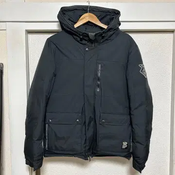 CHALLENGER 블랙 다운 자켓