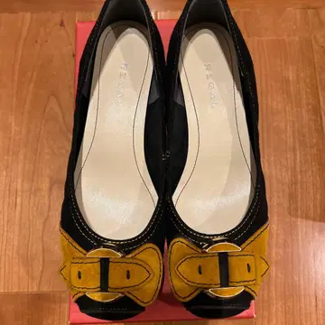 REGAL 리본 포함 오픈토 플랫슈즈