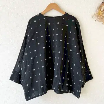 ARTS&SCIENCE 2023 실크코튼 텐트라인 블라우스