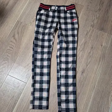 새상품급 FILA 체크 무늬 골프 팬츠