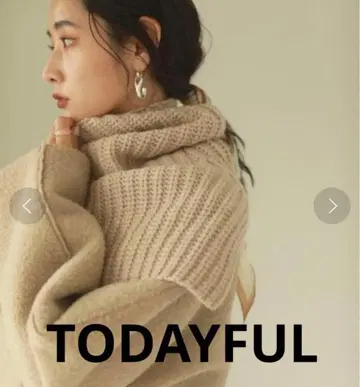 TODAYFUL 정가 12000엔 완판템 볼륨 니트 넥 워