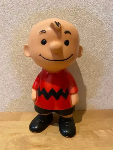 행거포드 찰리 브라운 피규어