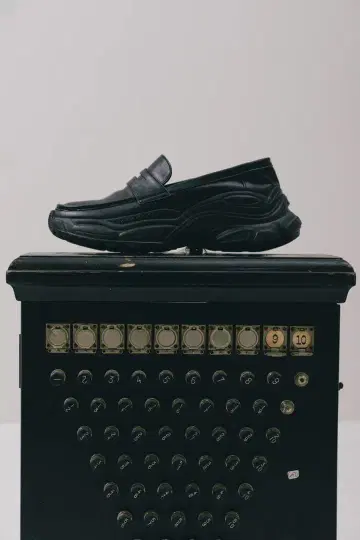 THE TOE Covent 로퍼 스니커즈