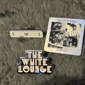 화이트 라운지 핀즈