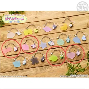 산리오 캐릭터즈 더블 참 구미 키티 포함 4개 세트