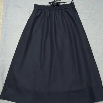 Dessin 네이비 플레어 스커트 허리 조절 가능