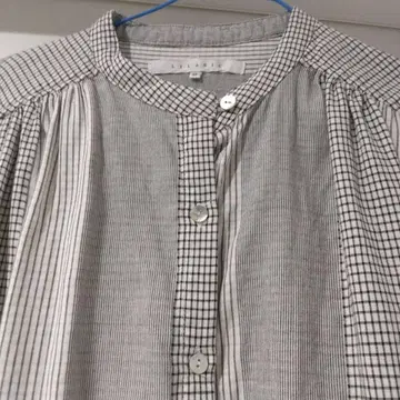 LILASIC 긴팔 블라우스