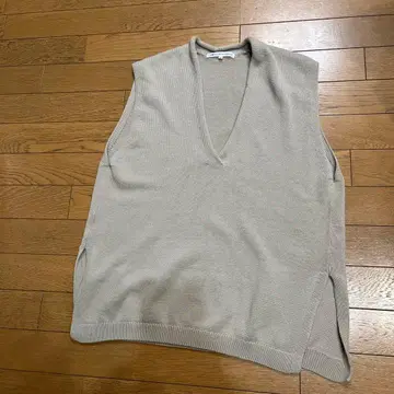 베이지 니트 베스트 사이즈 38 온워드 23구 코튼 베스트