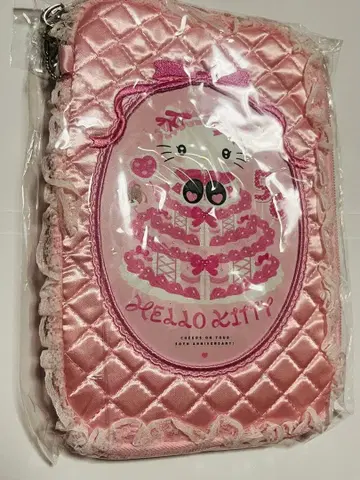 산리오 헬로키티 50주년 기념 핑크 퀼트 멀티 케이스