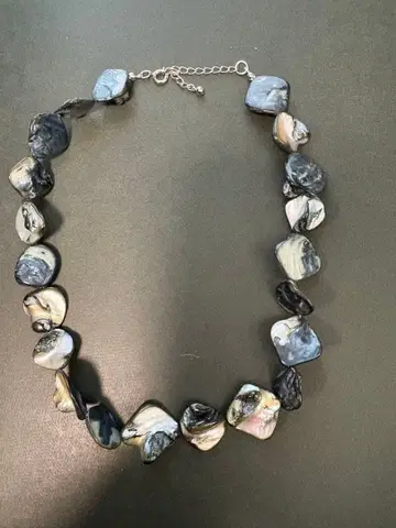 유니크 디자인 목걸이