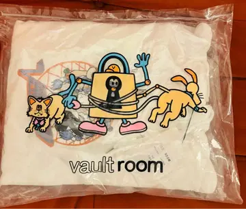 Vaultroom VR x PEKORA HOODIE