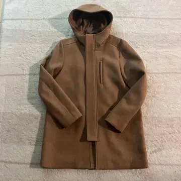 브라운 후드 부착 체스터 코트