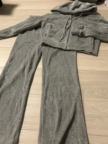 Bellide 그레이 벨로아 크롭 팬츠 셋업 새상품급