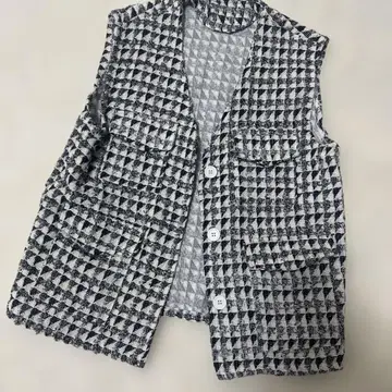 세련된 체크 무늬 트위드풍 베스트