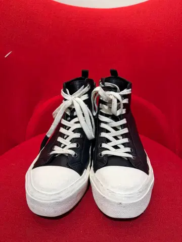 ASH 블랙 가죽 하이컷 스니커즈 39 사이즈