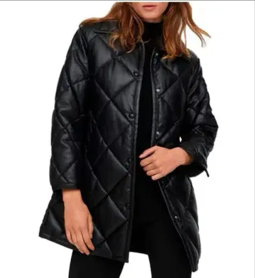 MANGO 블랙 가죽 퀼팅 패딩 자켓 코트