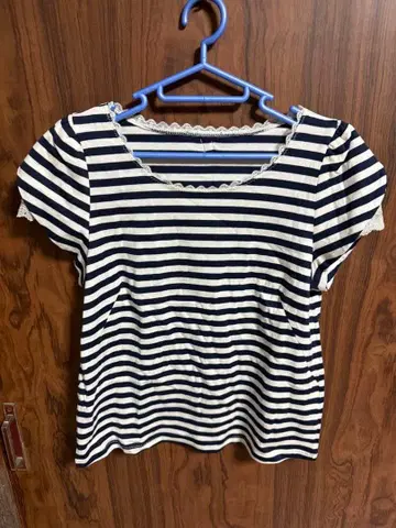 프랑슈리페 블랙 스트라이프 반팔 T셔츠 네이비/화이트