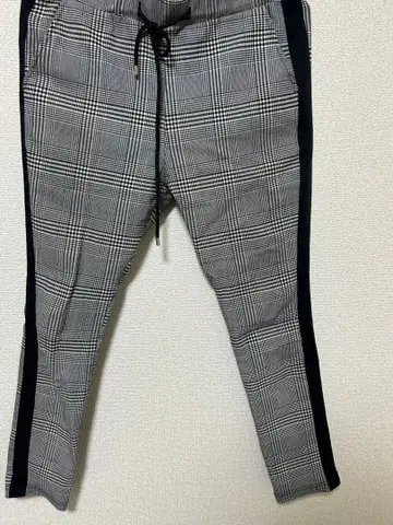 그레이 계열 체크 스키니 팬츠 M 사이즈