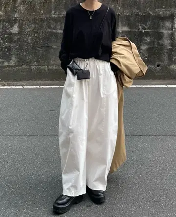 FASHIRU 스무스 코튼 루즈 테이퍼드 팬츠