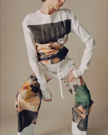 ISSEY MIYAKE 런웨이 착용 벨트 화이트