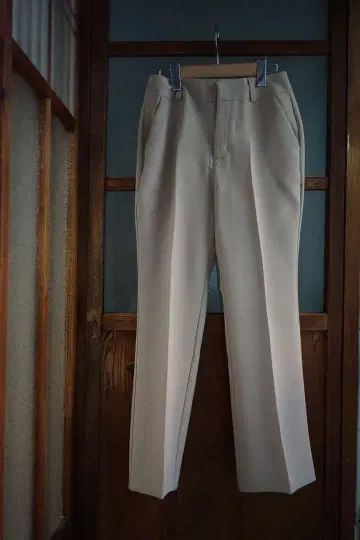 미사용 rosso 베이지 슬랙스 36