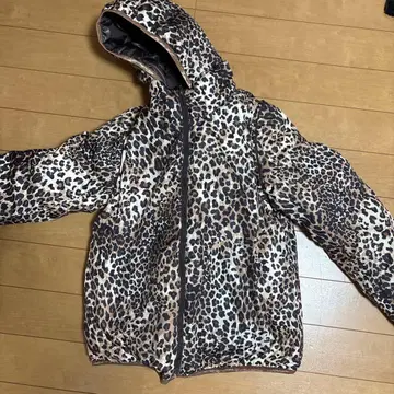 레오파드 무늬 후드 부착 다운 자켓