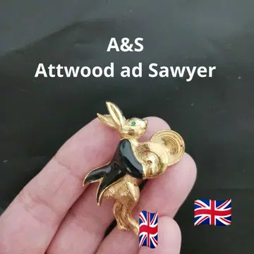 A&S 토끼 브로치