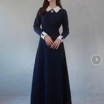 [ JUNOAH ] 바이컬러 세미 플레어 니트 원피스 M