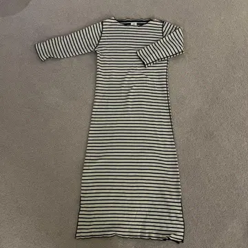 쁘띠바토 보더 원피스 룸웨어