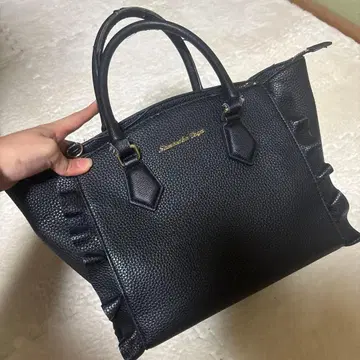 사만사 베가의 플래터