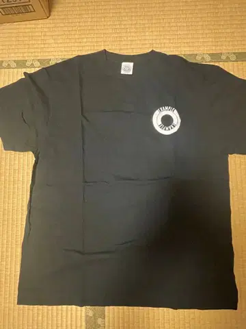 블랙 T셔츠 프론트 로고 백 EXAMPLE