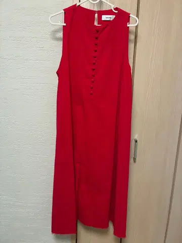 마차트 MACHATT 레드 슬리브리스 롱 원피스