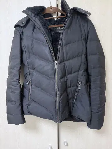 ZARA 퍼 포함 다운 자켓 M 블랙