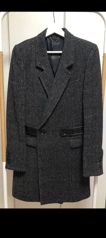 AG by experiment 체스터 코트