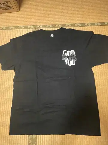 GOD BLESS YOU 블랙T셔츠