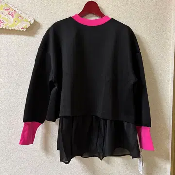 시어 이너 포함 배색 절개 스폰디쉬 풀오버