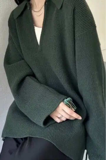 카라 부착 BIG 니트