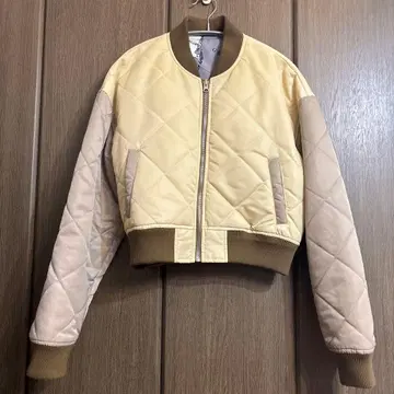 숏 기장 리버서블 퀼팅 자켓
