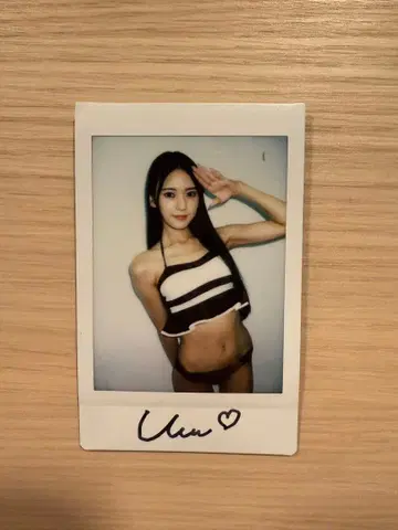 야카케 우미 친필 사인 폴라로이드 H