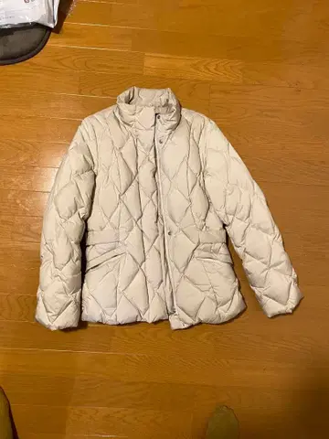 23구 아이보리 퀼팅 다운 자켓