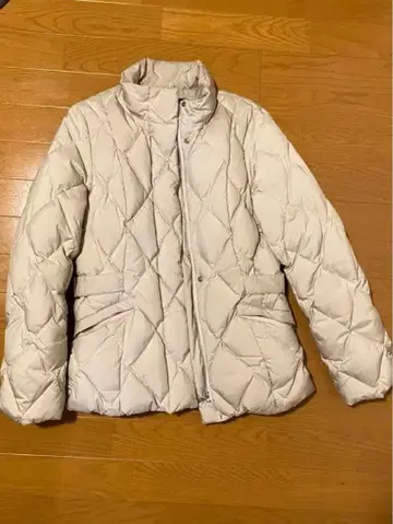 23구 아이보리 퀼팅 다운 자켓