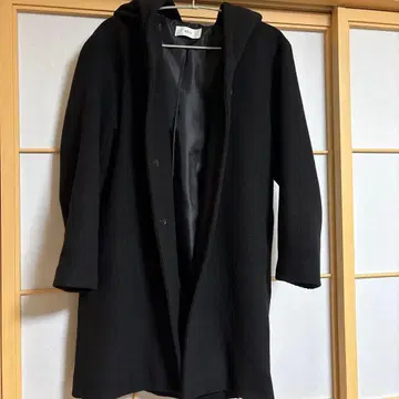 AZUL 후드 부착 블랙 롱 코트