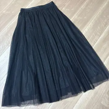 에포카 블랙 도트 무늬 튤 플레어 스커트