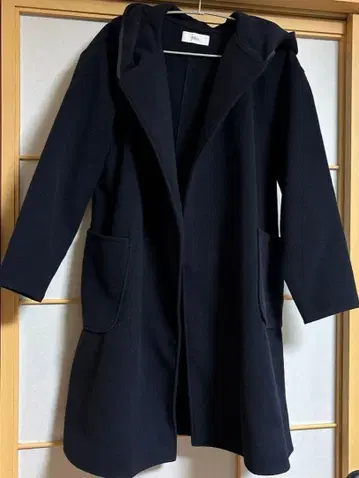 AZUL 후드 부착 네이비 롱 코트