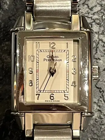 GIRARD PERREGAUX VINTAGE 1945 Ladies