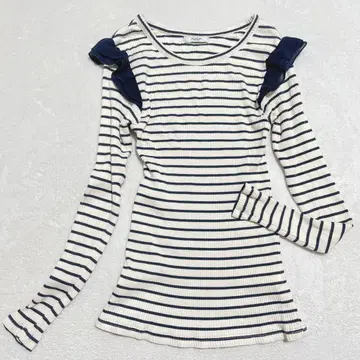 푸두두 어깨 프릴 보더 상의 리브 티셔츠 걸리시 M